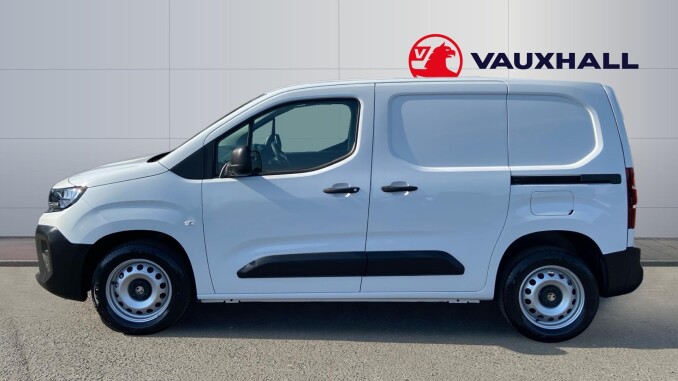 Vauxhall Combo Cargo Combo Diesel 1.5 Turbo D 100ps Prime Plus H1 Van - Image 6
